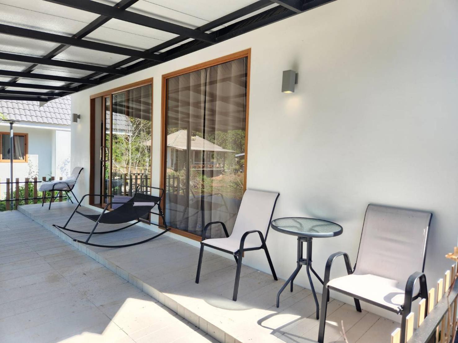 The Duck Cafe And Resort Trat Exterior photo